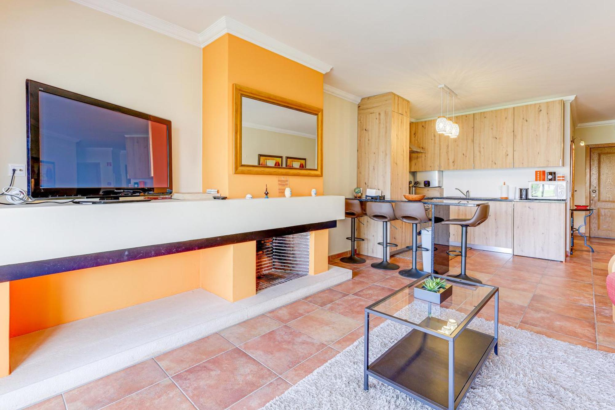 Apartment With 2 Bedrooms, 2M To The Beach Armação de Pêra Eksteriør billede